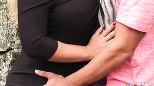 Brad Montana - Lilith Scarlett De Vestido e Sem Calcinh