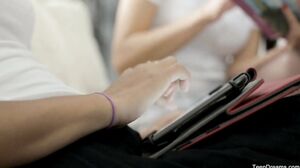 Maisa and Anita Sparkle get joined by lucky guy moneysh