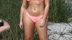 Blonde Babe Sweetie Stretches Her Butthole With a BBC !