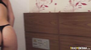 Brad Montana - Sarado Dotado Arregaçou a Gostosa Erica