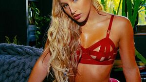 Liza Shay - Seductive Step Sister