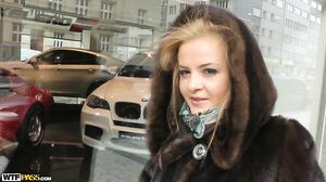 Candy Alexa - Real sex for a driving lesson