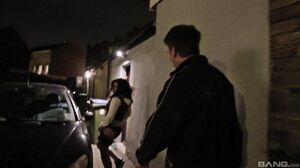 Tara Blows Gets Fucked In Her Jeans