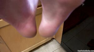 FootFetishDaily - Meet Kinsley Anne
