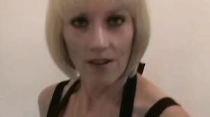 The Sexy Granny Uses Oral Skills For Cumshot