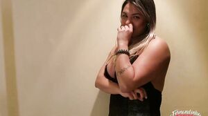 Fernandinha Fernandez, a babysitter do anão - XVIDEOS.R