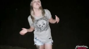 Fui na praça dar para desconhecidos e acabei chorando n