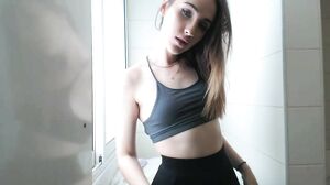 GoodGrl_Cindy - Public Laundry Room Cum