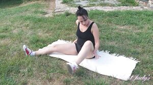 AuntJudys - Wanilianna Outdoor Yoga And Masturbation