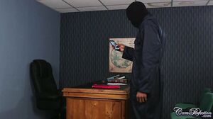 Cindy Sun - Burglar Blow Job