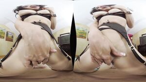 Tia Cyrus - Too Hot to Handle in HD