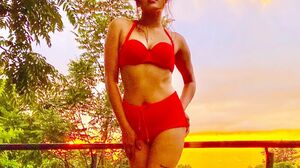 Waqt (2020) Nuefliks Originals Hindi Short Flim