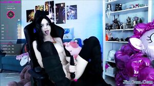 White teen girl masturbating