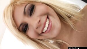 Defrancesca Gallardo In Gran empuje anal