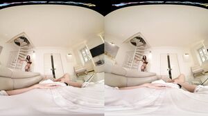 Cassie Del Isla - Cassie, On The Prowl