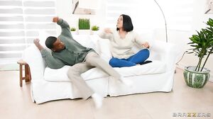 Mina Moon, Sofia Su - Sneaking With Her Slutty Roommates