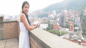 Gigi Spice 04 Outside