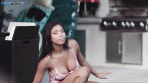 Dana DeArmond, Nia Nacci - Lesbian Stepmother