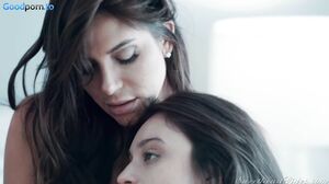 Jaclyn Taylor and Liv Wild - Lesbian Adventures Older Women Younger Girl