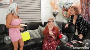 Sara Jay, Sally D'Angelo - Double Dip On The Magic Stick in HD