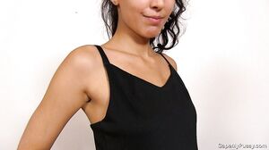 GapeMyPussy - Taisia