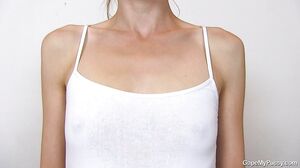 GapeMyPussy - Luca P0rn0lab Bella