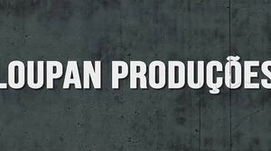 Ruiva gostosa mamando, sentando e levando porra - Maisa