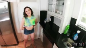 Aubree Valentine - Playful Pussy