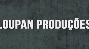 Rave Girl - Fudendo gostoso no sofá