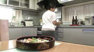 The director's wife is too erotic ...