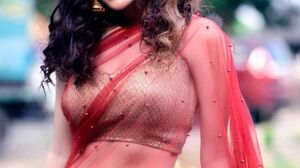 Pee Between Girls, Jessy Jey and Lady Gang 2on2 with DAP, Gapes, Pee Drink and Swallow GL455