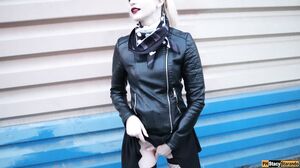 Stacy Starando - Real Public Sex Near The Railroad ¦ Cu