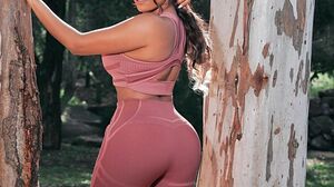 Lia Ponce - Intense anal fucking and double anal stretching YE095