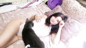 ASMR_With_Cat (1080)