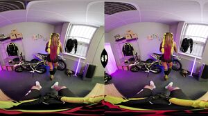 Daisy Lee - Motorbike or Sex