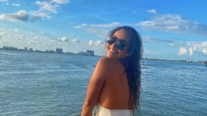 Sensual Anal Threesome With Sexy Babe Anastasia & Susy