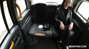 SexInTaxi E25 Lady Gang CZECH 2