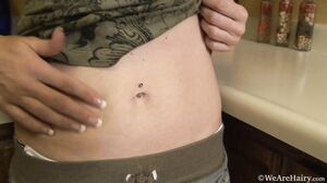 WeAreHairy - Heidi - Kitchen