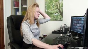 WeAreHairy - Laura Kaye - Office Stripdown