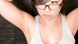 Asian Boss Babe Came Home For Some Light Masturbation