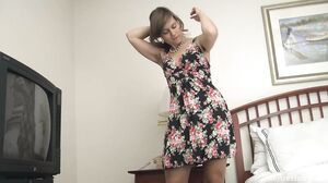 WeAreHairy - Suzette - Flower Print Dress