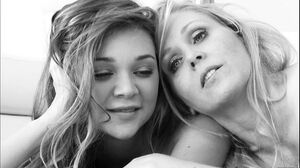 Busty Milf Julia Ann Shows Jessie Andrews How To Eat Pussy in HD