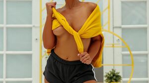 Blake Blossom - Bound and Pied in HD