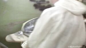 WeAreHairy - Nomi - motorbike