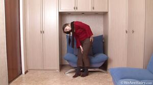 WeAreHairy - Alya - Blue Comfychair