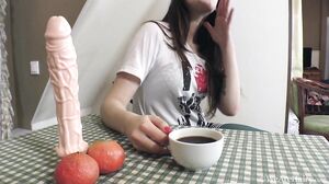 WeAreHairy - Anni Bay - White Shirt Blue Tights