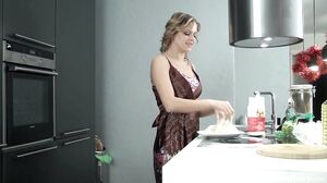 WeAreHairy - Ayda - Brown Dress White Dough