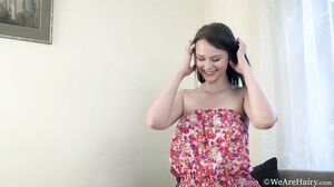 WeAreHairy - Beata - Flower Dress Pink Socks