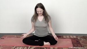 WeAreHairy - Camille - Red Mat Grey Shirt