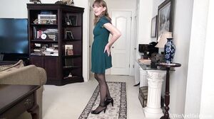 WeAreHairy - Dani - Black Hose Green Dress